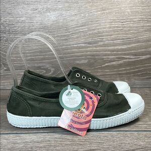NWT Cienta Green Canvas Big Girl Sz 3.5/EU 35 Slip On Elastic Cap Toe Sneakers